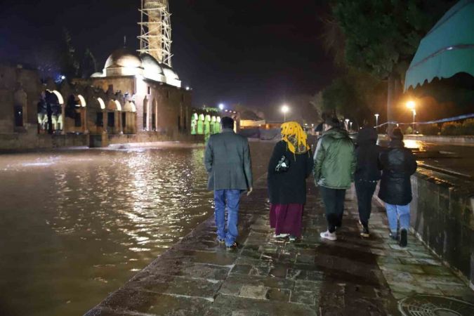 Balıklıgöl suyu normale dönüyor Balıklıgöl suyu normale dönüyor
