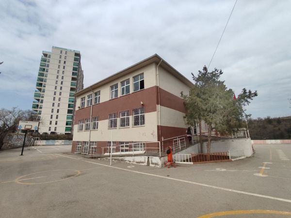 Başkentte 6 okula tahliye kararı Başkentte 6 okula tahliye kararı