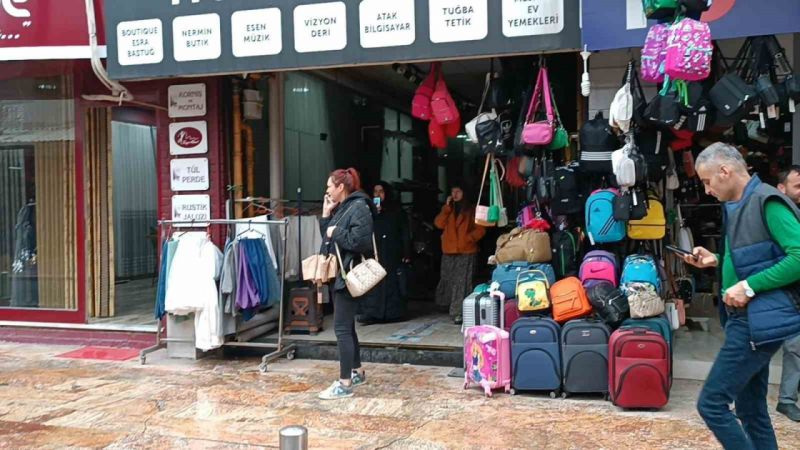 Bolu’daki deprem İstanbul'da da hissedildi Bolu’daki deprem İstanbul'da da hissedildi