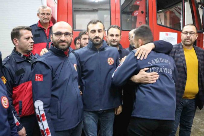 Selde yüzerek kurtulan itfaiye erleri Sait Sayar, Abdulgani Aslan ve Bülent Bulut o anları anlattı