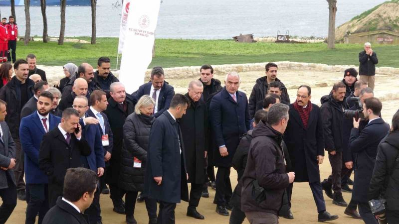 Zor zamanlarda Çanakkale kahramanlarını örnek aldık