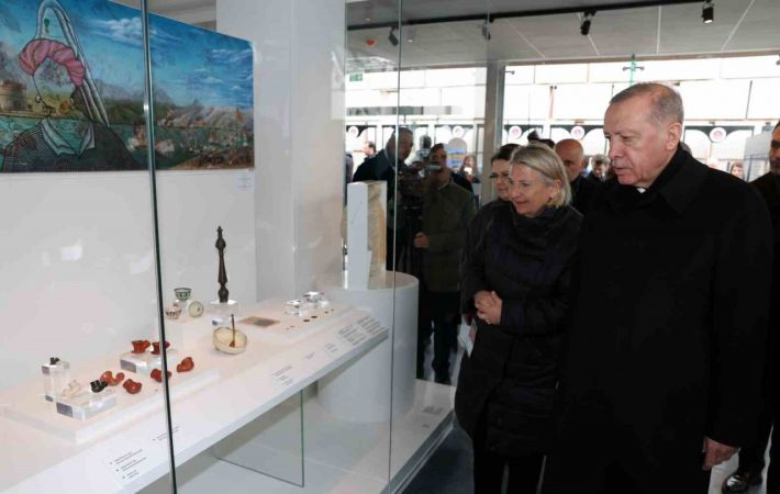 Zor zamanlarda Çanakkale kahramanlarını örnek aldık