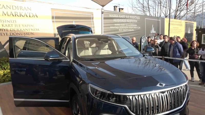 Türkiye’nin yerli otomobili TOGG’a Bursa’da yoğun ilgi Türkiye’nin yerli otomobili TOGG’a Bursa’da yoğun ilgi