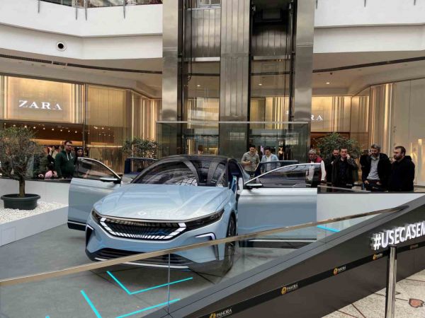 Türkiye’nin yerli otomobili TOGG’a Ankara’da yoğun ilgi Türkiye’nin yerli otomobili TOGG’a Ankara’da yoğun ilgi