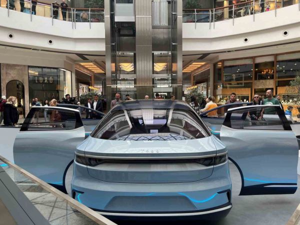 Türkiye’nin yerli otomobili TOGG’a Ankara’da yoğun ilgi Türkiye’nin yerli otomobili TOGG’a Ankara’da yoğun ilgi