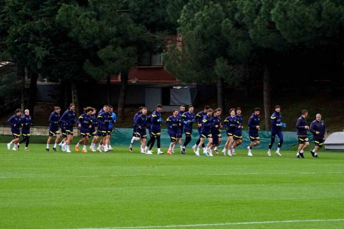Fenerbahçe, Beşiktaş derbisinin hazırlıklarını sürdürdü Fenerbahçe, Beşiktaş derbisinin hazırlıklarını sürdürdü