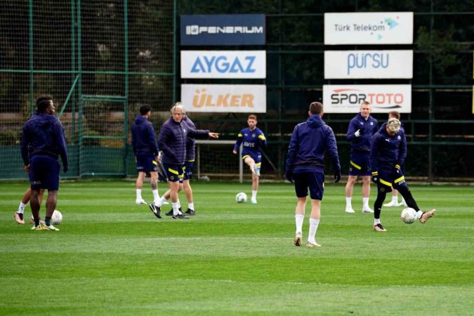 Fenerbahçe, Beşiktaş derbisinin hazırlıklarını sürdürdü Fenerbahçe, Beşiktaş derbisinin hazırlıklarını sürdürdü