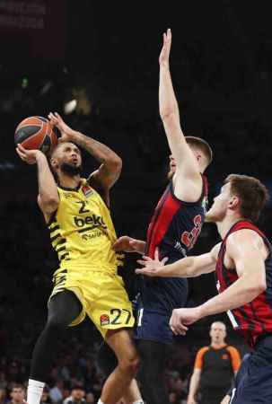 Fenerbahçe Beko, Cazoo Baskonia'ya kaybetti Fenerbahçe Beko, Cazoo Baskonia'ya kaybetti
