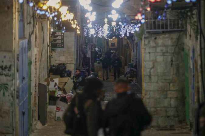 İsrail güçleri, Mescid-i Aksa’nın girişinde bir Filistinliyi öldürdü İsrail güçleri, Mescid-i Aksa’nın girişinde bir Filistinliyi öldürdü