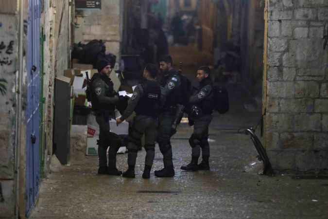 İsrail güçleri, Mescid-i Aksa’nın girişinde bir Filistinliyi öldürdü İsrail güçleri, Mescid-i Aksa’nın girişinde bir Filistinliyi öldürdü