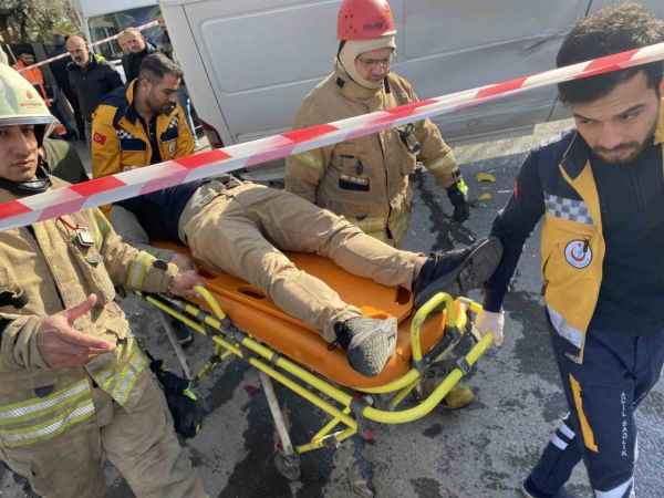 Bağcılar’da zincirleme kazanın video görüntüleri ortaya açıktı Bağcılar’da zincirleme kazanın video görüntüleri ortaya açıktı