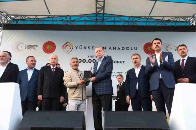 Ekonomik sıkıntı ve hayat pahalılığını yine biz çözeceğiz Ekonomik sıkıntı ve hayat pahalılığını yine biz çözeceğiz