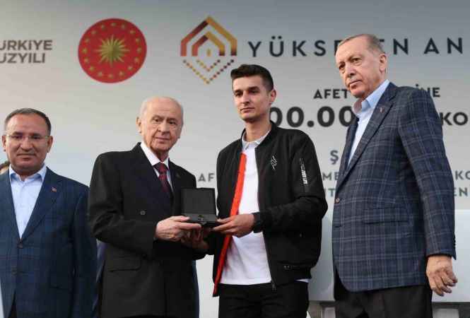 Ekonomik sıkıntı ve hayat pahalılığını yine biz çözeceğiz Ekonomik sıkıntı ve hayat pahalılığını yine biz çözeceğiz