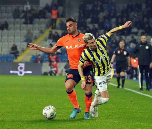 Fenerbahçe yine geriden gelip kazandı Fenerbahçe yine geriden gelip kazandı