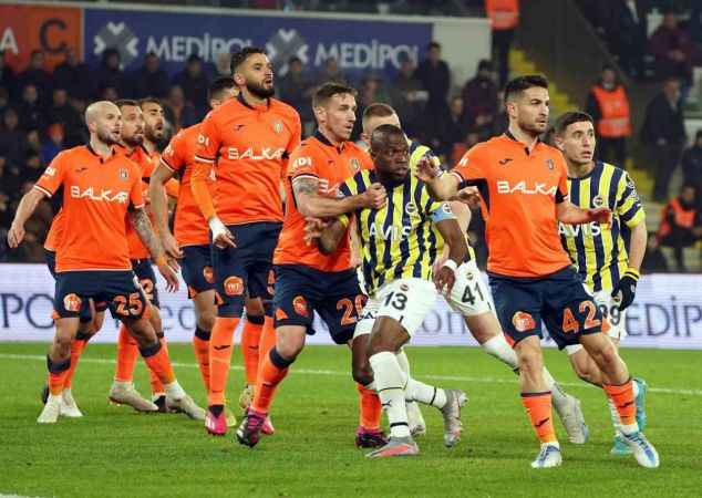 Fenerbahçe yine geriden gelip kazandı Fenerbahçe yine geriden gelip kazandı