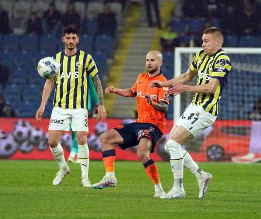 Fenerbahçe yine geriden gelip kazandı Fenerbahçe yine geriden gelip kazandı