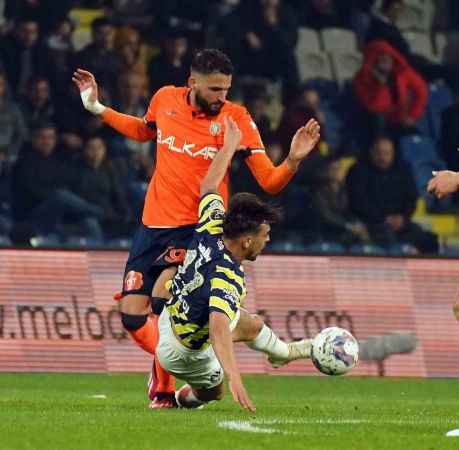 Fenerbahçe yine geriden gelip kazandı Fenerbahçe yine geriden gelip kazandı