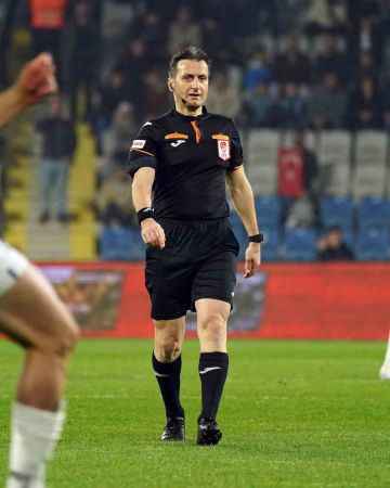 Fenerbahçe yine geriden gelip kazandı Fenerbahçe yine geriden gelip kazandı