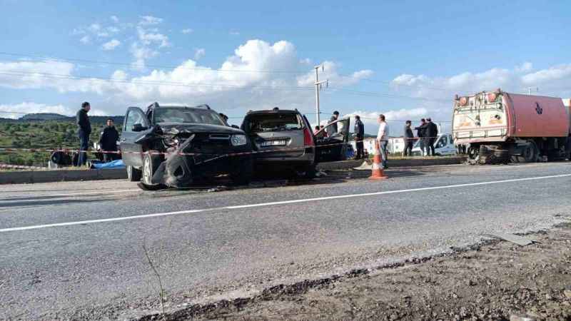 İzmir'deki kazada Nazmi Zeyreker hayatını kaybetti İzmir'deki kazada Nazmi Zeyreker hayatını kaybetti