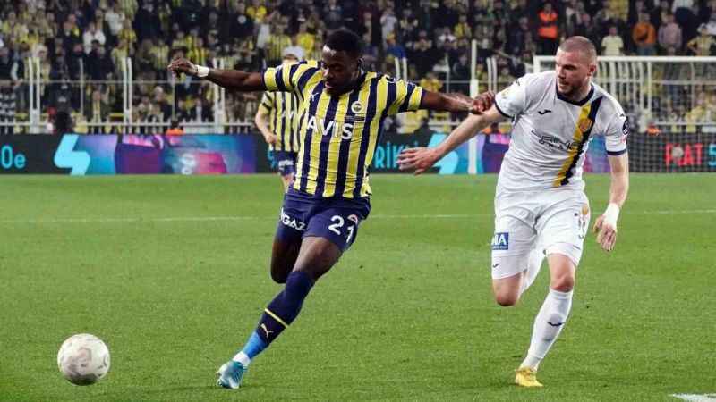 Fenerbahçe’ye Osayi Samuel’den şok haber Fenerbahçe’ye Osayi Samuel’den şok haber