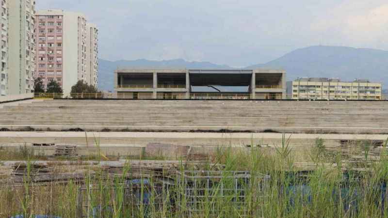 İzmir'de yılan hikayesine dönen opera binası İzmir'de yılan hikayesine dönen opera binası