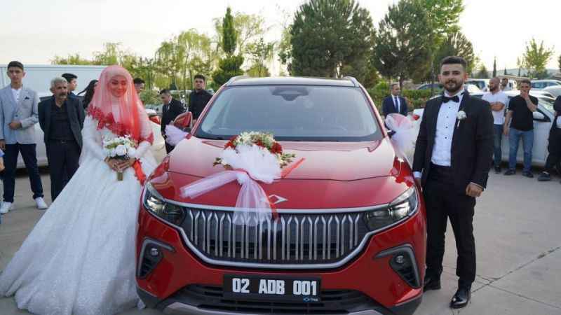TOGG gelin arabası oldu TOGG gelin arabası oldu