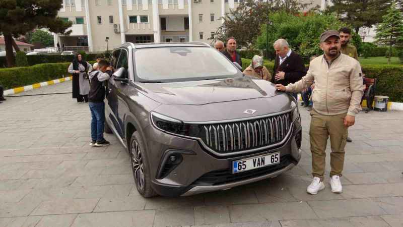 Togg Vanlıların gönlünü fethetti Togg Vanlıların gönlünü fethetti