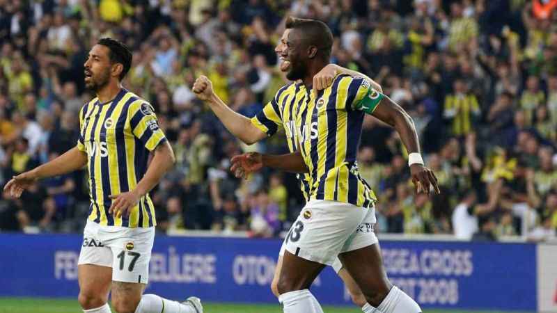 Fenerbahçe'ye galibiyet yetmedi Fenerbahçe'ye galibiyet yetmedi