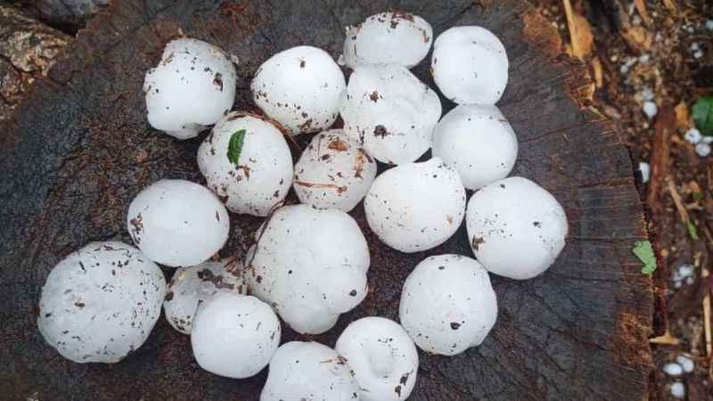 Kastamonu’da ceviz büyüklüğünde dolu yağdı Kastamonu’da ceviz büyüklüğünde dolu yağdı