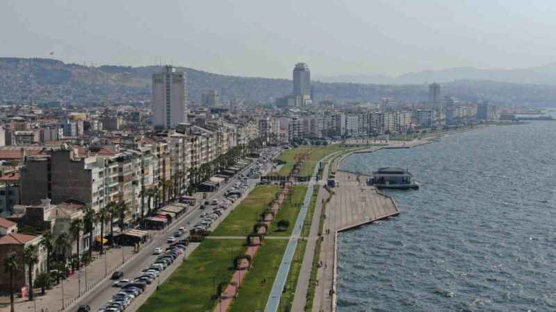İzmir’de öğrenciler kiradan dertli: 1+1 eşyalı daireler 10-15 bin lira İzmir’de öğrenciler kiradan dertli: 1+1 eşyalı daireler 10-15 bin lira