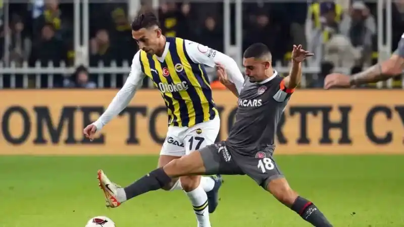 Fenerbahçe, Süper Lig’de Fatih Karagümrük’e konuk olacak Fenerbahçe, Süper Lig’de Fatih Karagümrük’e konuk olacak