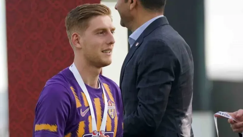 Şampiyon Eyüpspor kupasını kaldırdı Şampiyon Eyüpspor kupasını kaldırdı