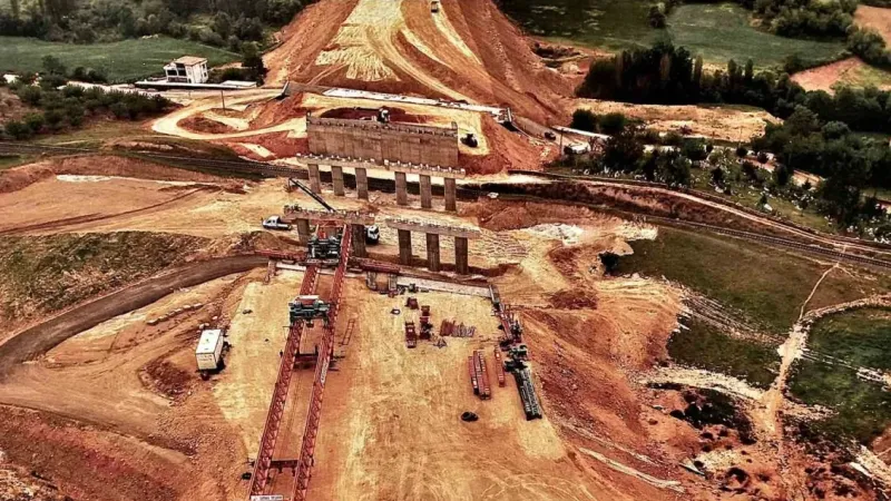 Bakan Uraloğlu, Malatya Çevreyolunda incelemelerde bulundu