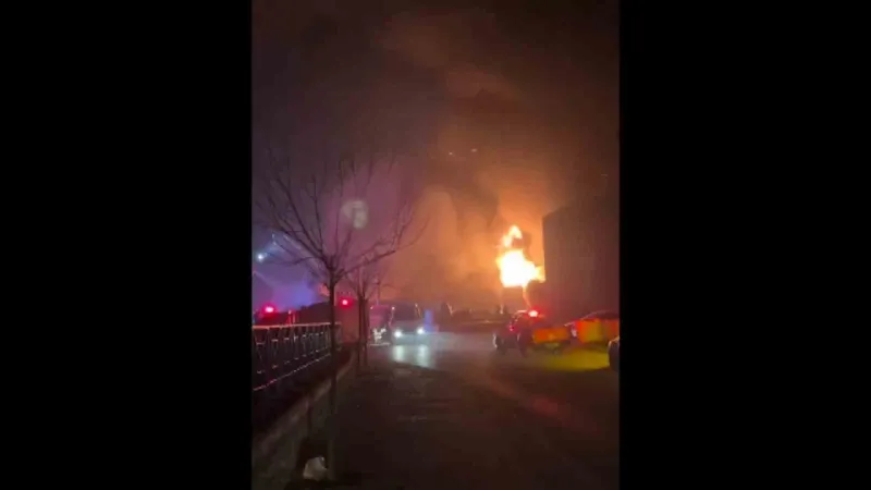 Bursa faciadan döndü: Geri dönüşüm tesisinde yangın  Bursa faciadan döndü: Geri dönüşüm tesisinde yangın