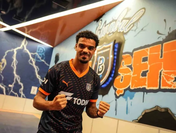 Başakşehir, 5 futbolcu transfer etti Başakşehir, 5 futbolcu transfer etti