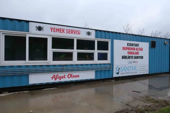Esenyurt'ta skandal: Deprem yardımları 2 yıl sonra depodan çıktı Esenyurt'ta skandal: Deprem yardımları 2 yıl sonra depodan çıktı