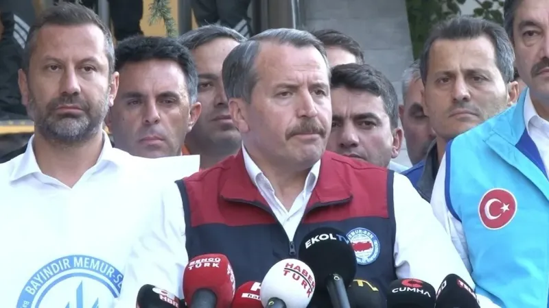 Memur-Sen Genel Başkanı Yalçın: "Bu teklif son teklif olamaz" Memur-Sen Genel Başkanı Yalçın: "Bu teklif son teklif olamaz"