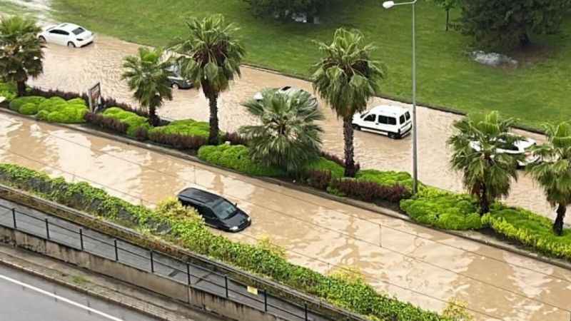 Samsun'u yine sel vurdu Samsun'u yine sel vurdu