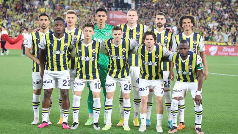 Fenerbahçe'de teknik direktör arayışı hız kazandı Fenerbahçe'de teknik direktör arayışı hız kazandı