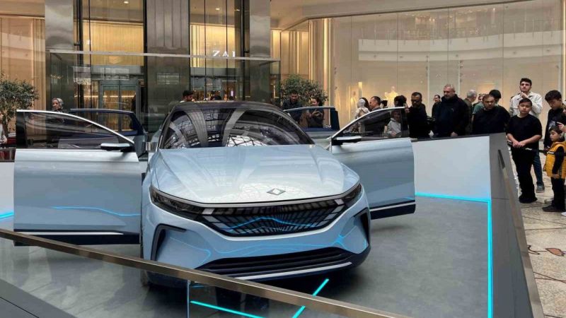 Türkiye’nin yerli otomobili TOGG’a Ankara’da yoğun ilgi Türkiye’nin yerli otomobili TOGG’a Ankara’da yoğun ilgi