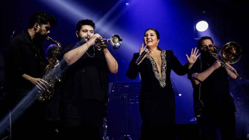 Alanya’da Sibel Can rüzgarı esti Alanya’da Sibel Can rüzgarı esti