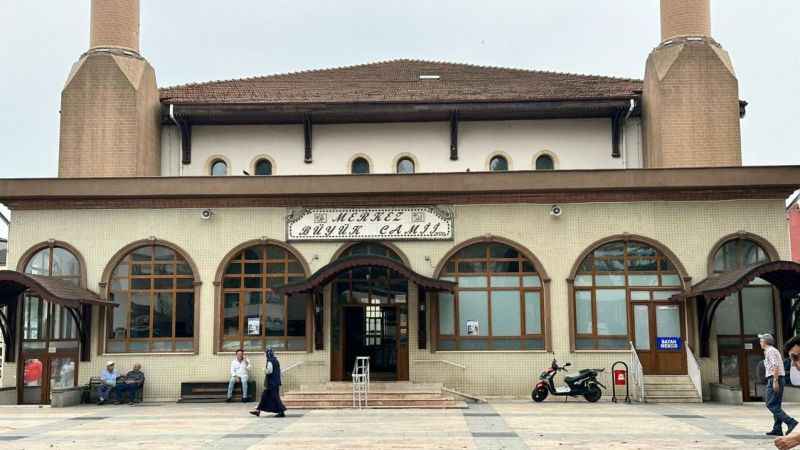 Depremde hayatını kaybedenler dualarla anılacak Depremde hayatını kaybedenler dualarla anılacak