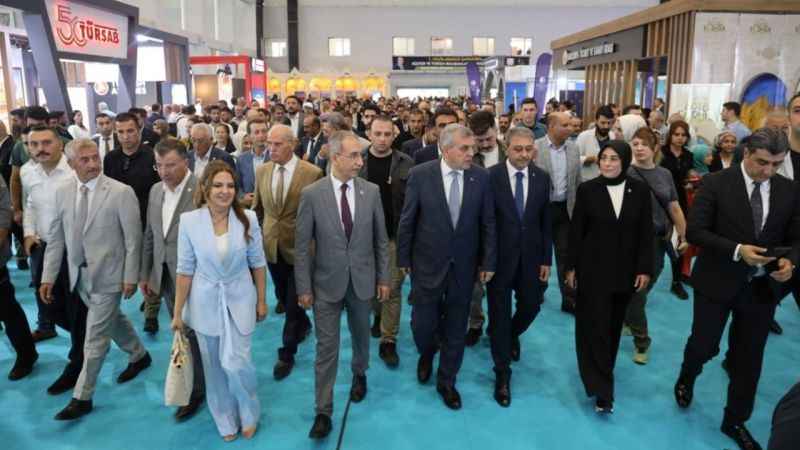 1. Uluslararası Şanlıurfa Kültür ve Turizm Buluşmaları başladı 1. Uluslararası Şanlıurfa Kültür ve Turizm Buluşmaları başladı