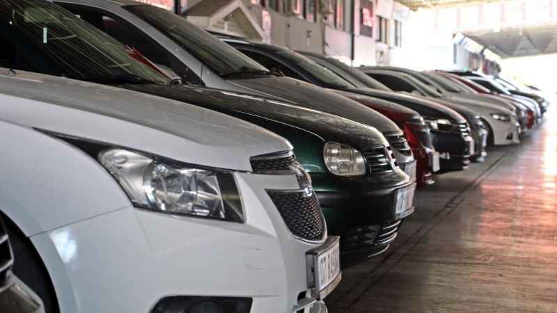 Konut ve araç piyasasındaki fiyatlar düşüşte Konut ve araç piyasasındaki fiyatlar düşüşte