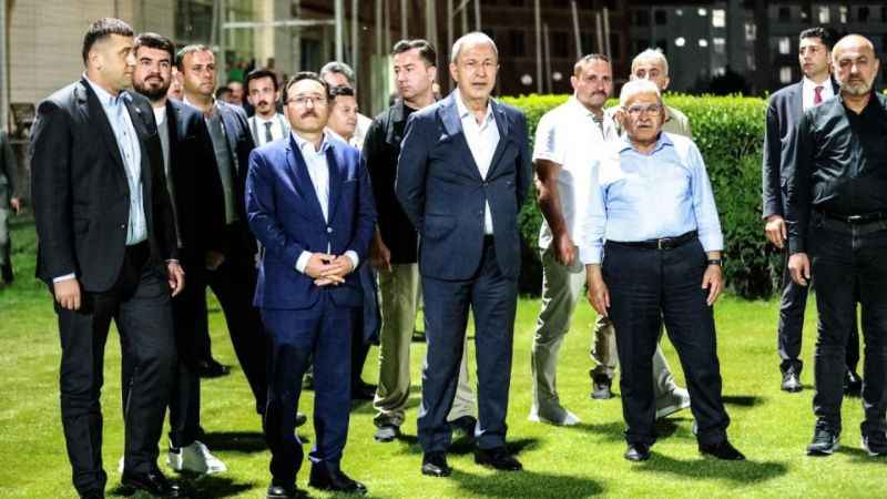 Kayserispor'un yeni teknik direktörü yarın belli olacak Kayserispor'un yeni teknik direktörü yarın belli olacak