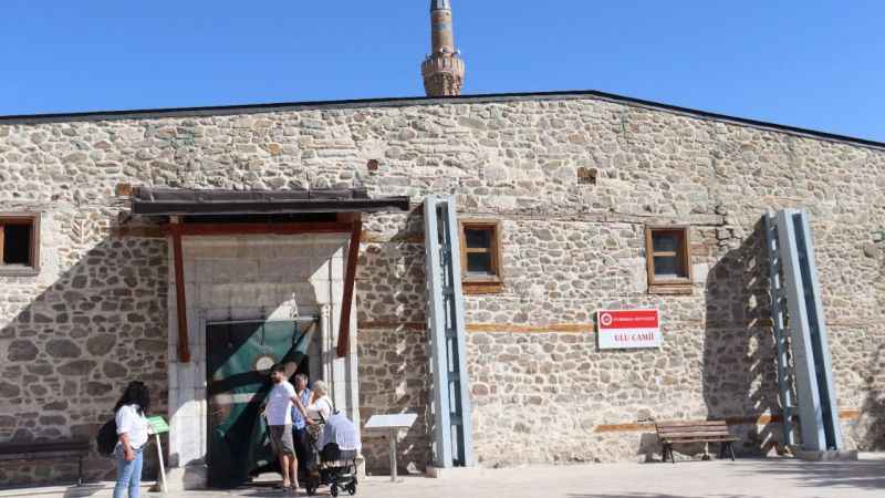 800 yıllık cami UNESCO Dünya Mirası Listesi'ne alındı 800 yıllık cami UNESCO Dünya Mirası Listesi'ne alındı