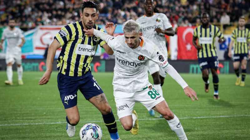 Fenerbahçe, Alanyaspor deplasmanında Fenerbahçe, Alanyaspor deplasmanında