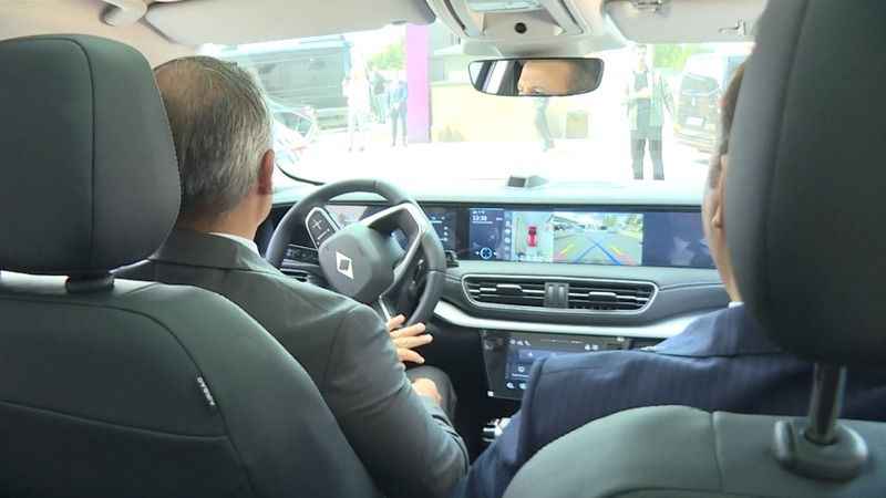 Türkiye’nin ilk uzay yolcuları Togg'u deneyimledi Türkiye’nin ilk uzay yolcuları Togg'u deneyimledi
