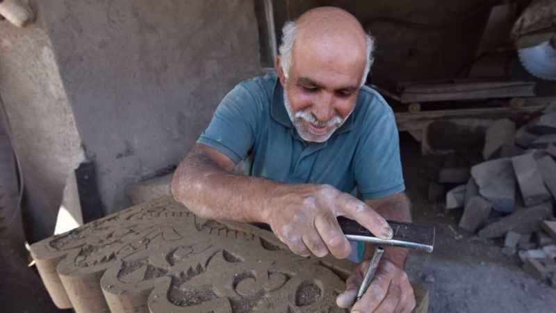 Geleneksel Ahlat taş işçiliği yaşatılıyor Geleneksel Ahlat taş işçiliği yaşatılıyor
