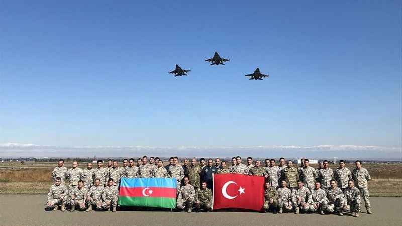 Türk F-16'ları "Mustafa Kemal Atatürk 2023" tatbikatı için Azerbaycan'da Türk F-16'ları "Mustafa Kemal Atatürk 2023" tatbikatı için Azerbaycan'da